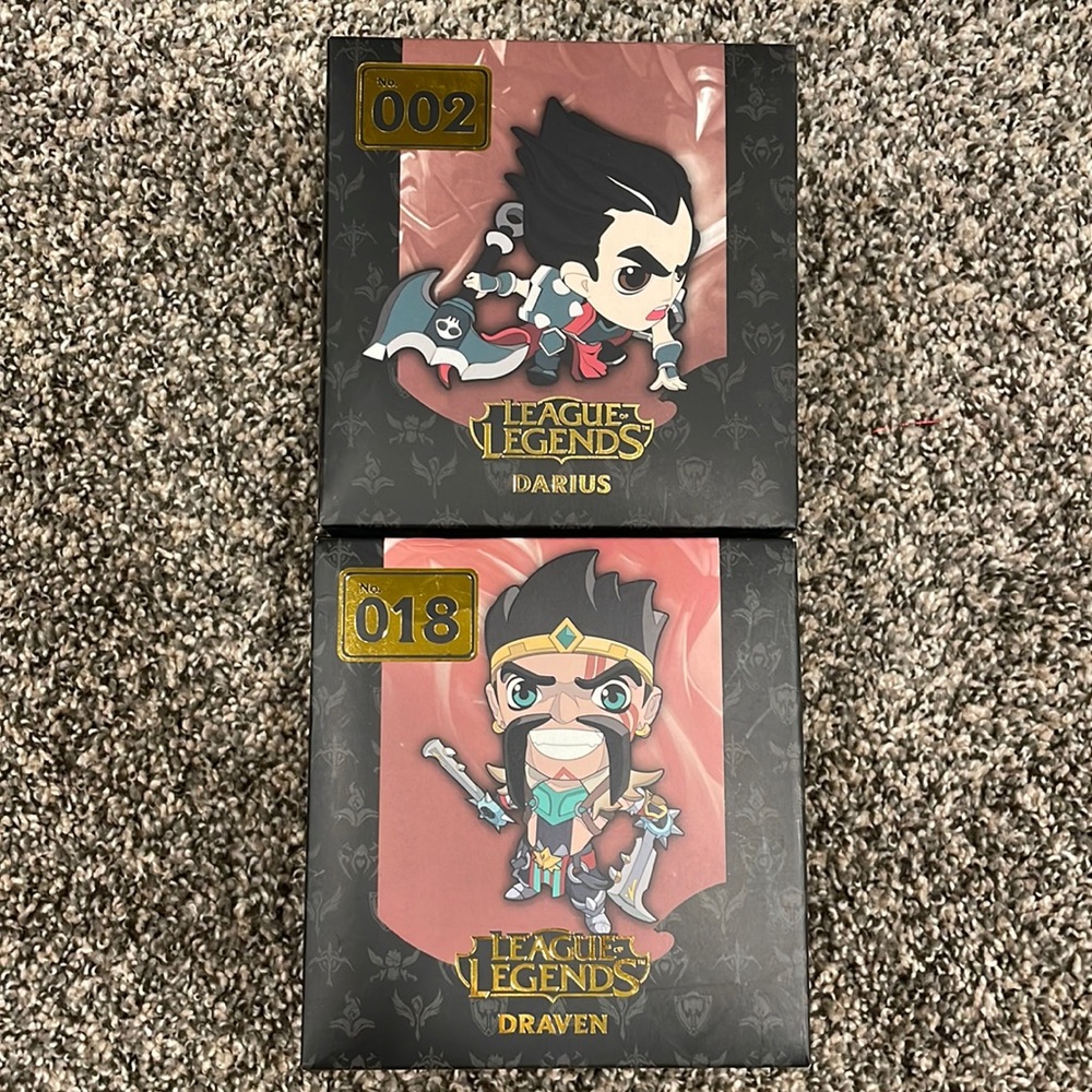 League of Legends Darius and Draven figures Duo